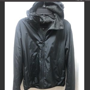 Uniqlo Windbreaker with furry inside